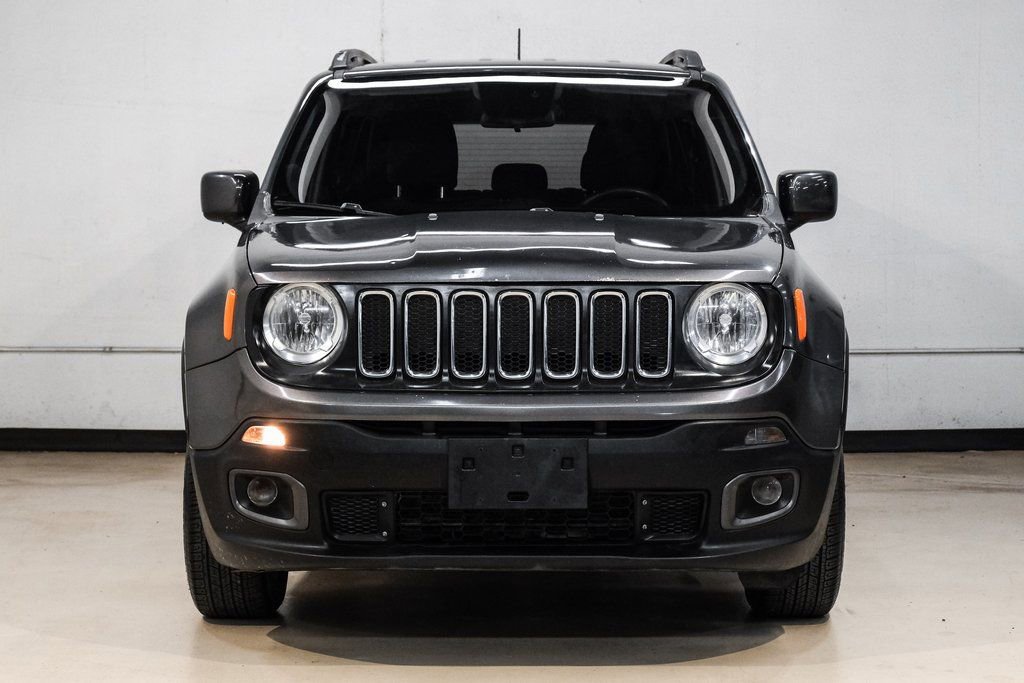 Used 2018 Jeep Renegade Latitude FWD image 7