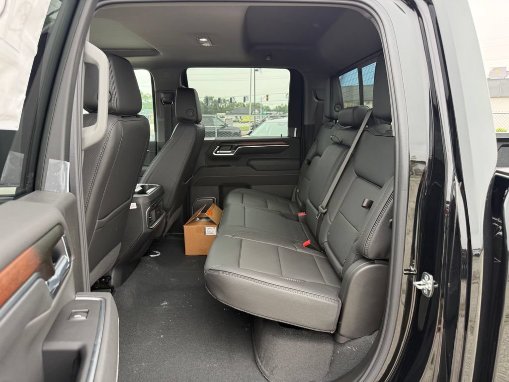 New 2026 GMC Sierra 2500 Denali w/ Denali Reserve Package AWD/4WD image 23