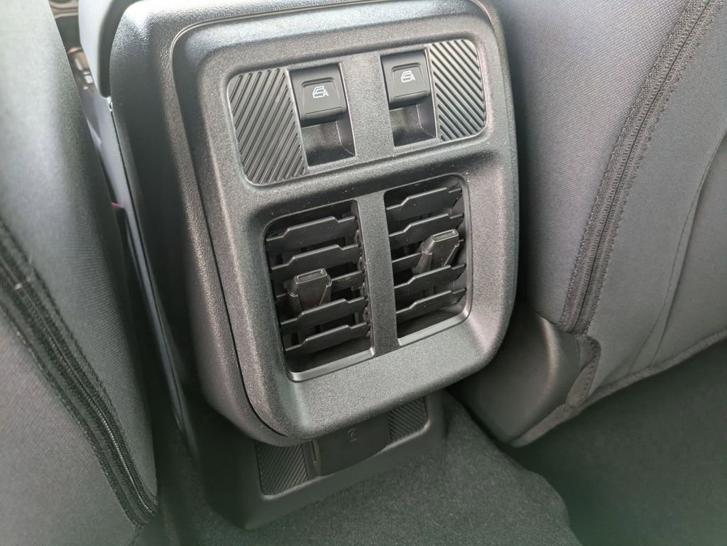 New 2025 Ford Bronco 4-Door image 39