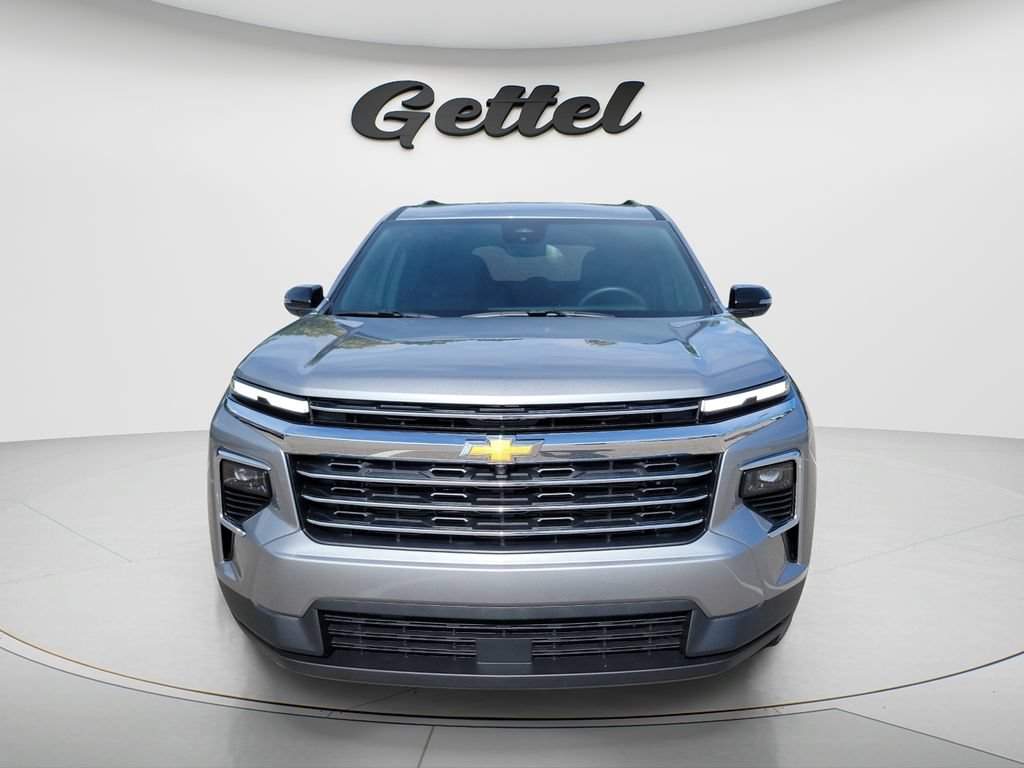 Used 2026 Chevrolet Traverse LT FWD video 2