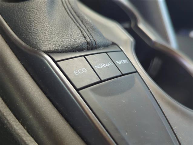 Certified 2023 Toyota Camry SE FWD image 16