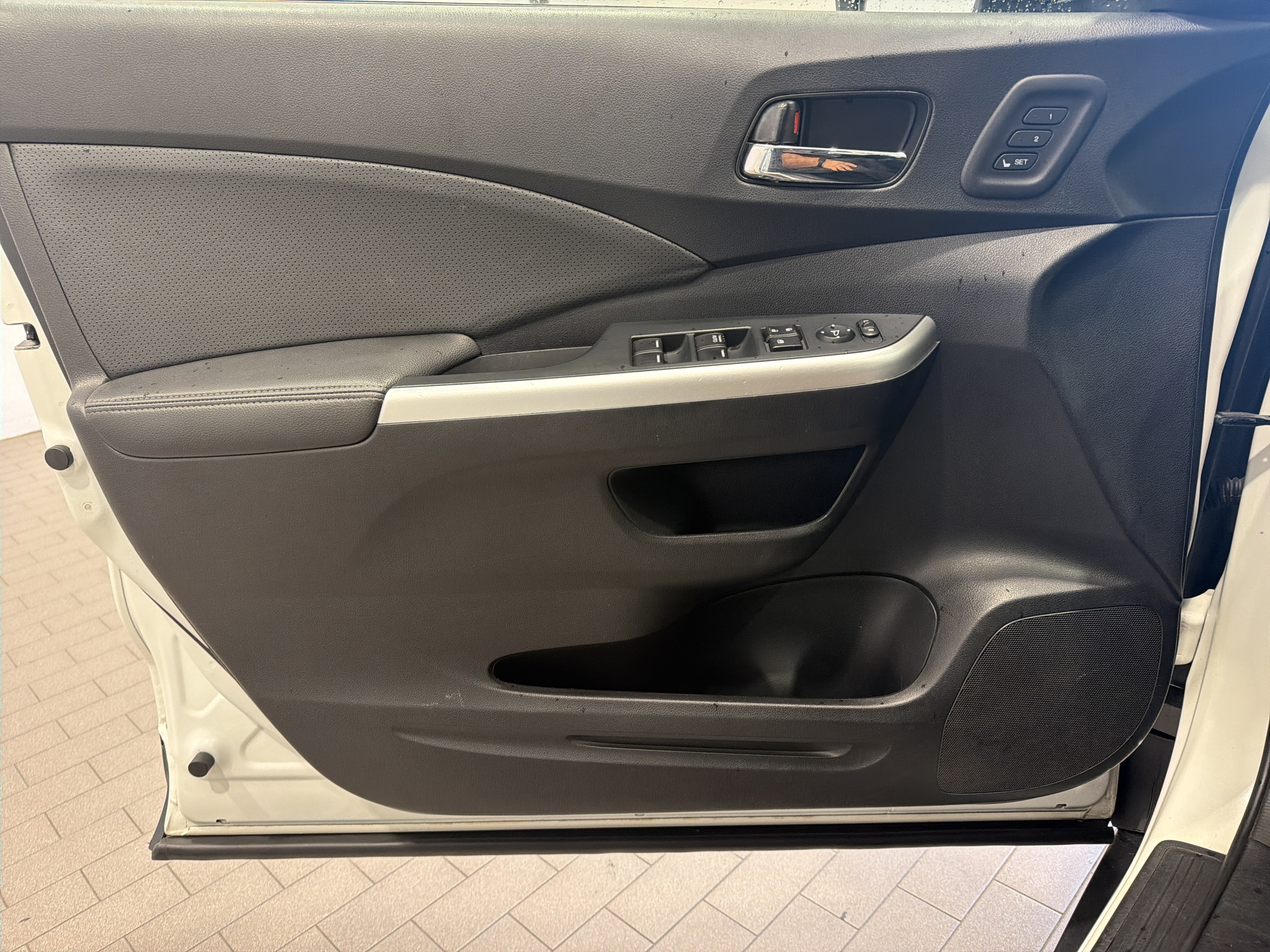 Used 2016 Honda CR-V Touring image 22