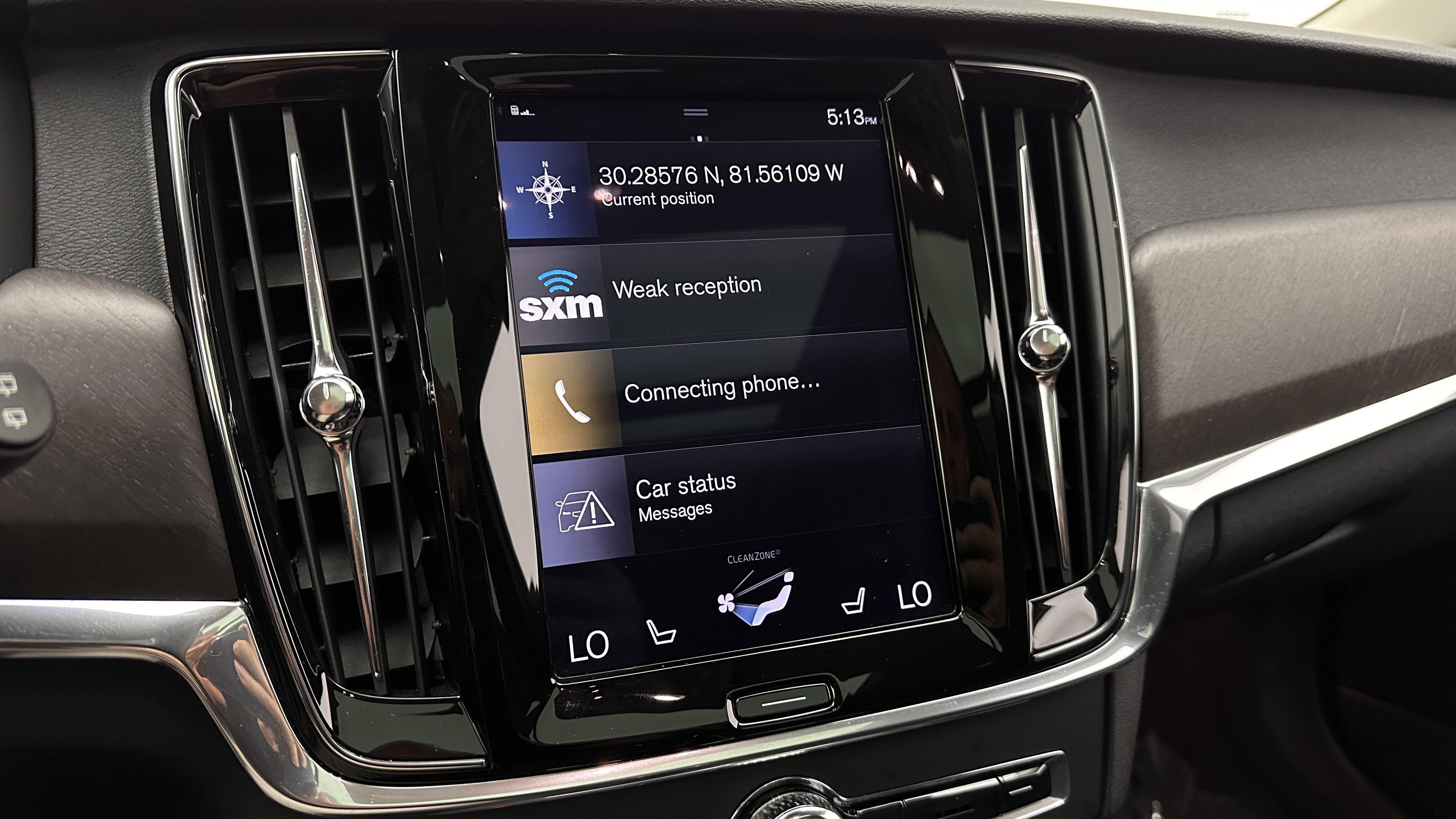 Used 2019 Volvo V90 T6 Cross Country w/ Advanced Package AWD/4WD image 18