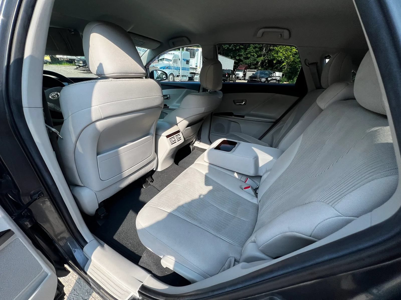 Used 2012 Toyota Venza LE AWD/4WD image 9