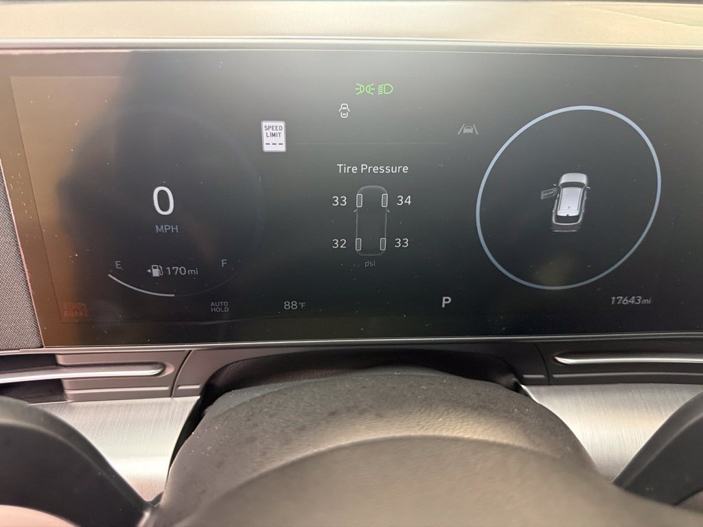 Certified 2024 Hyundai Kona SEL w/ Convenience Package FWD image 25