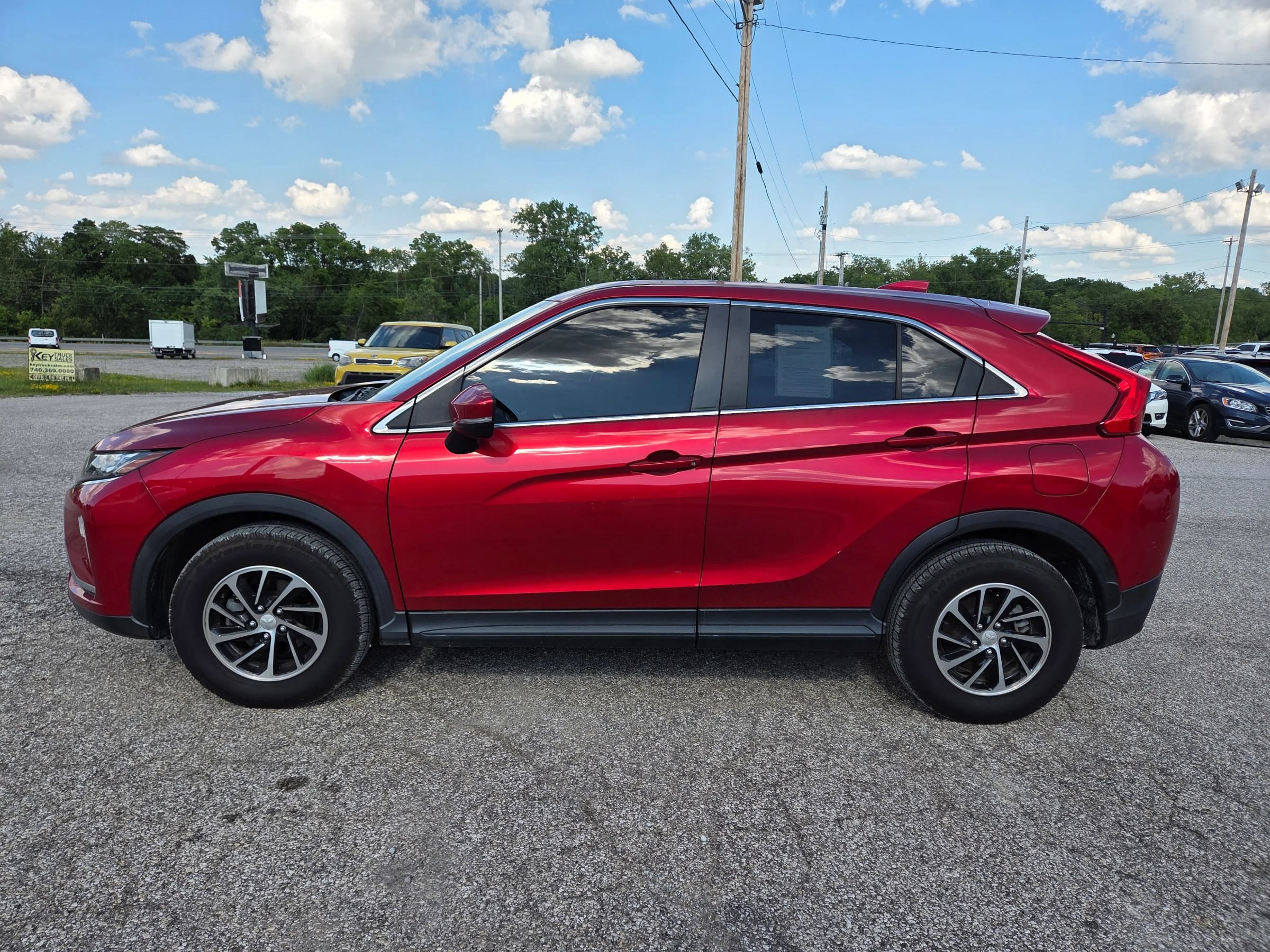 Used 2020 Mitsubishi Eclipse Cross ES FWD image 1