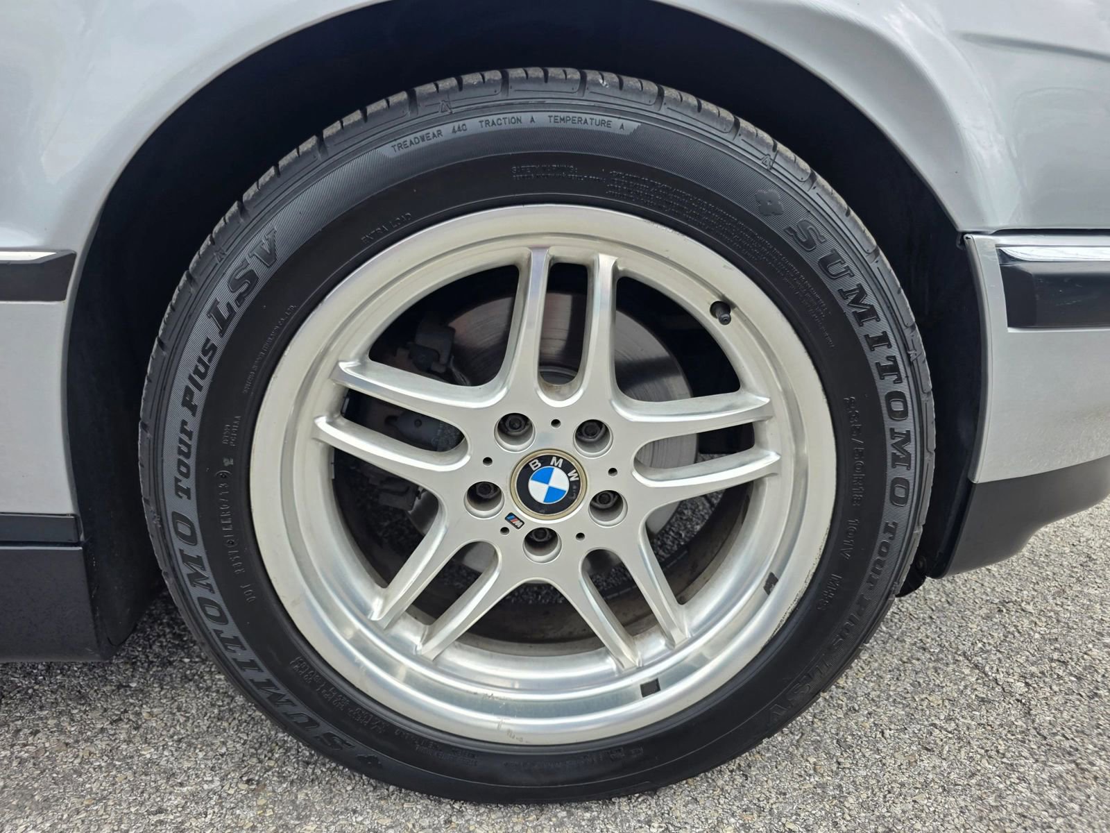 Used 2000 BMW 740i RWD image 11