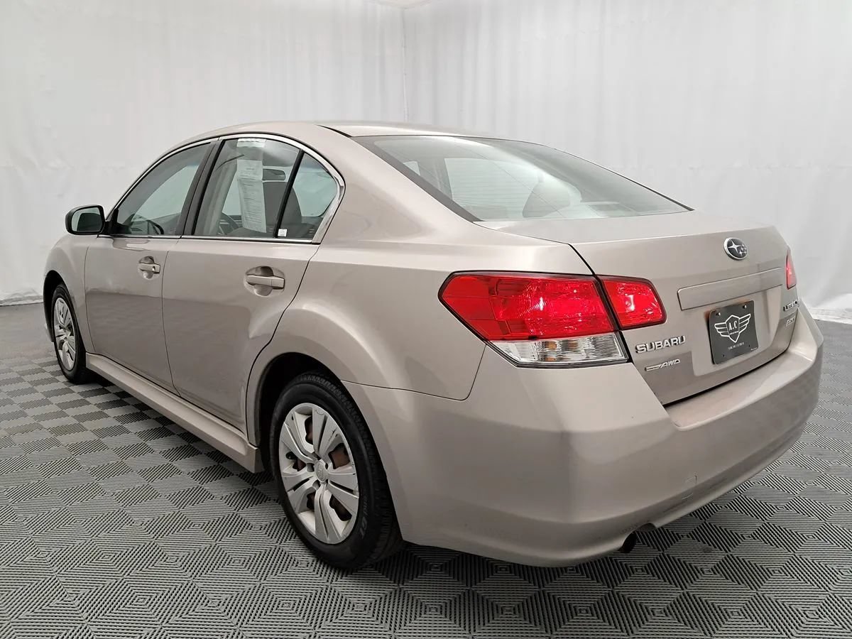 Used 2014 Subaru Legacy 2.5i AWD/4WD image 4