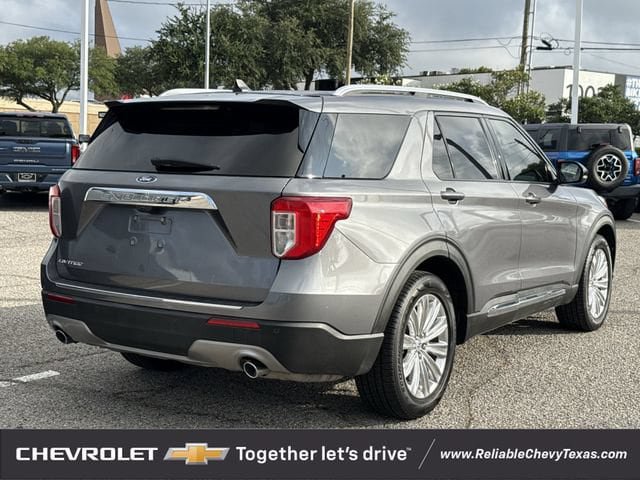Used 2021 Ford Explorer Limited w/ Equipment Group 301A RWD image 6