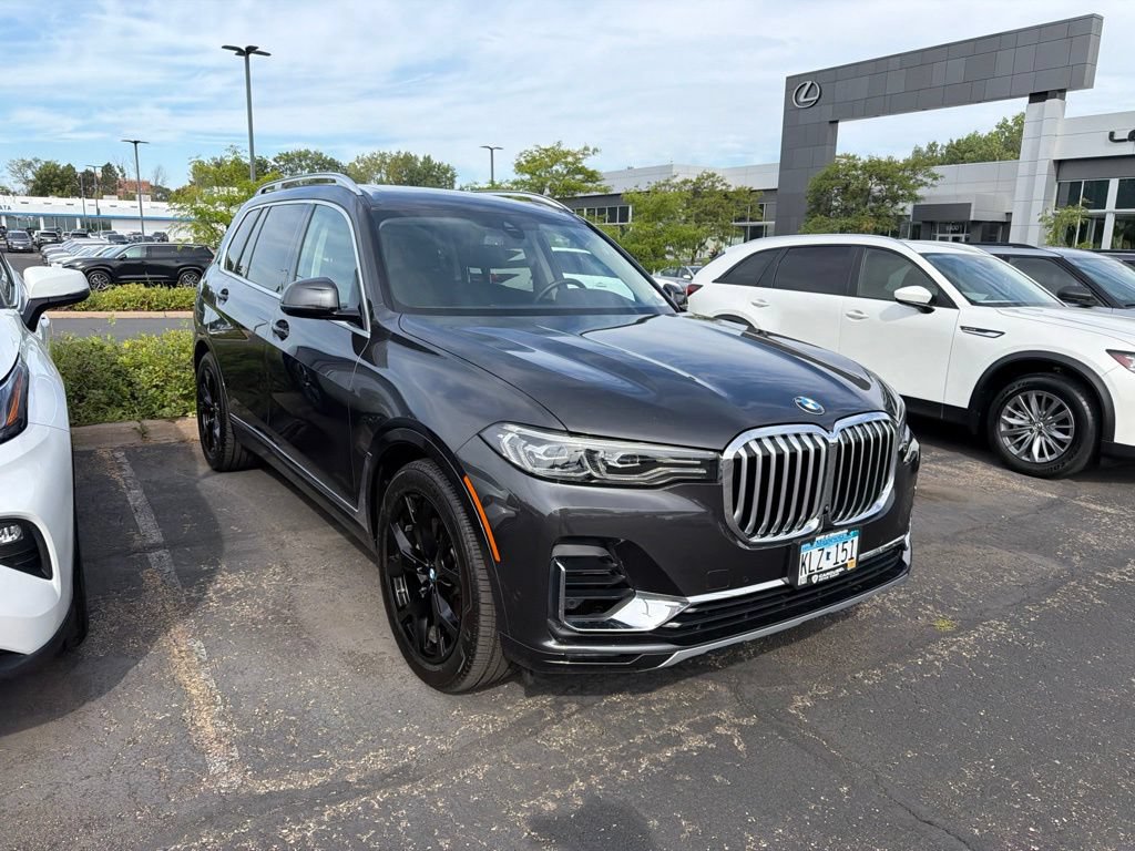 Used 2020 BMW X7 xDrive40i w/ Premium Package AWD/4WD image 16