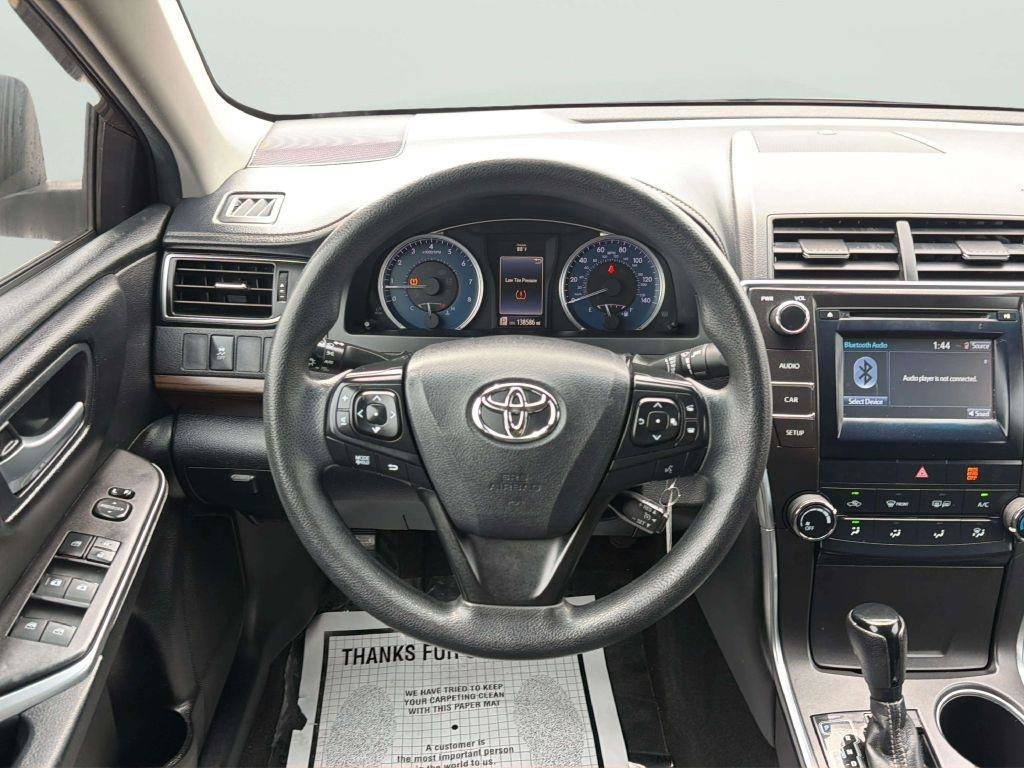 Used 2016 Toyota Camry LE FWD image 17