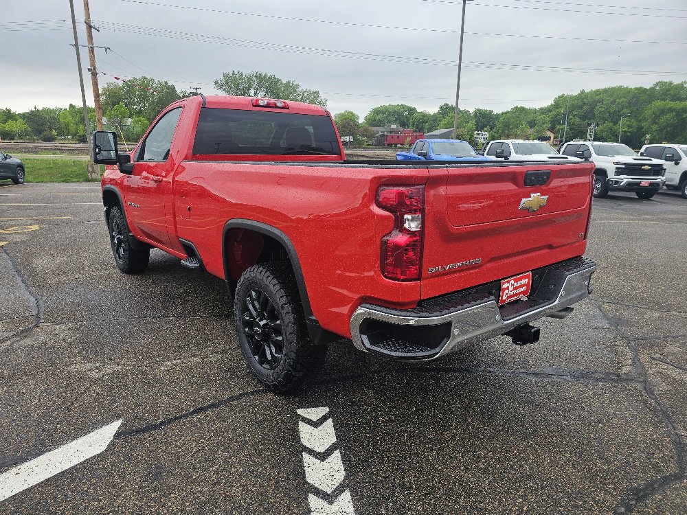 New 2025 Chevrolet Silverado 3500 LT image 3