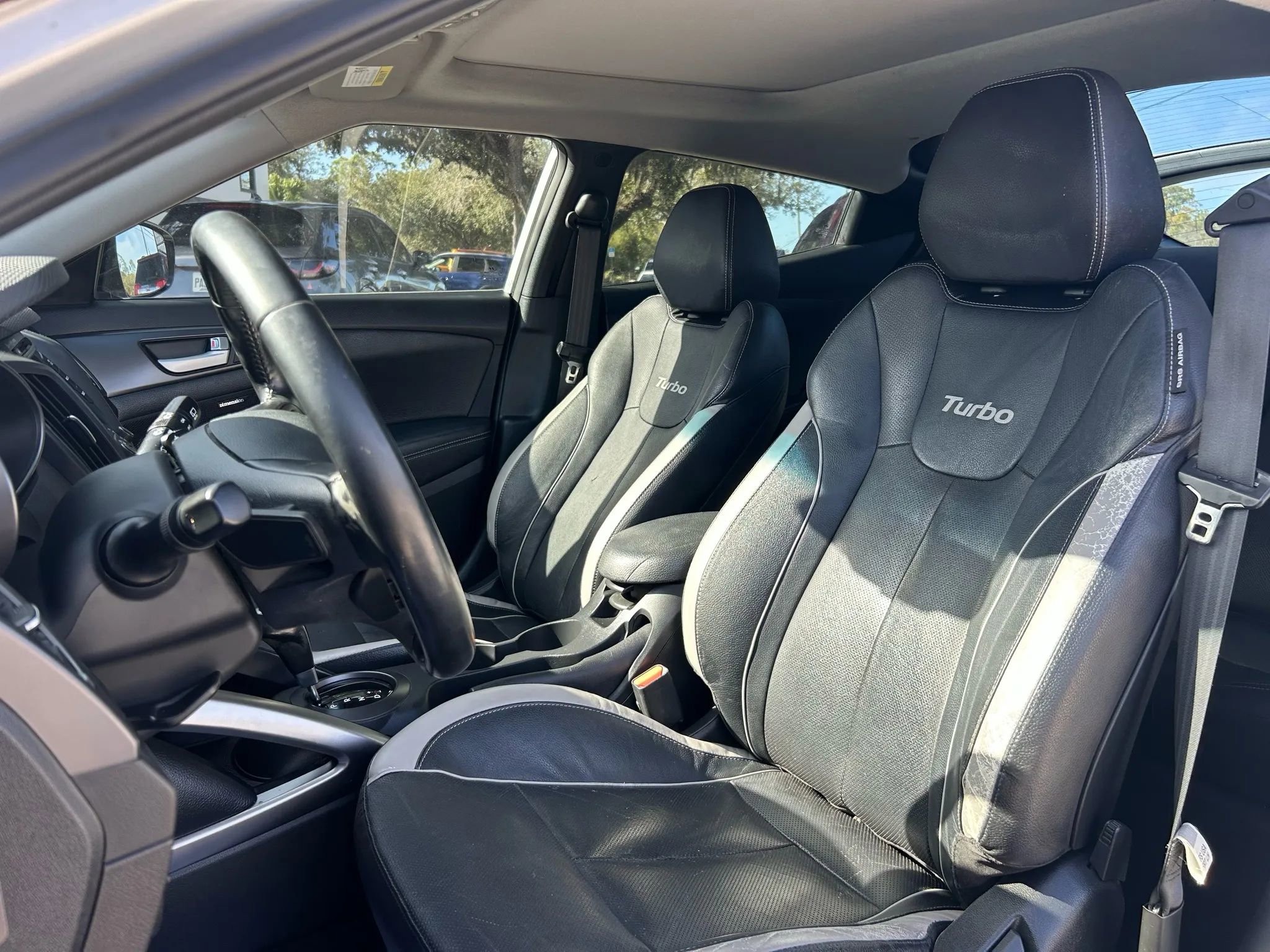 Used 2015 Hyundai Veloster Turbo w/ Option Group 04 image 6