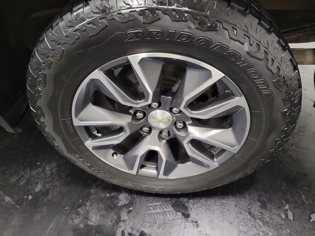 Used 2020 Chevrolet Silverado 1500 LT w/ Texas Edition image 11