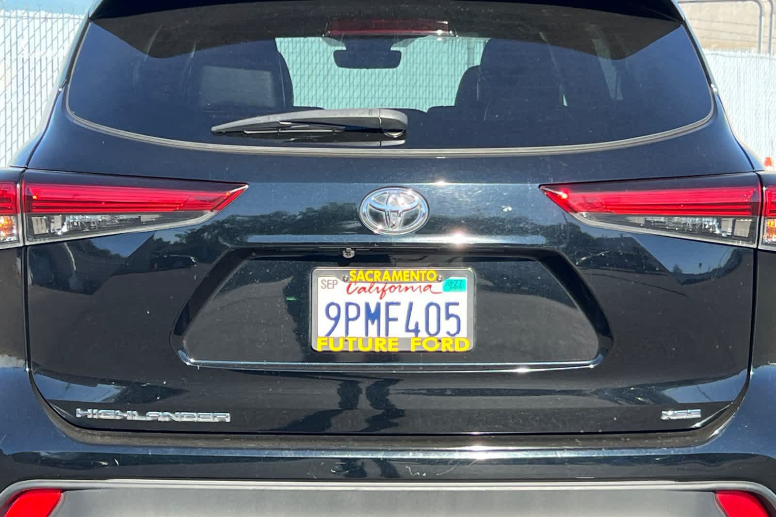 Used 2021 Toyota Highlander XSE FWD image 22