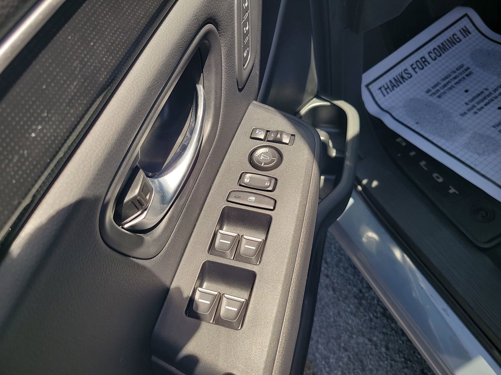 Certified 2025 Honda Pilot Elite image 11