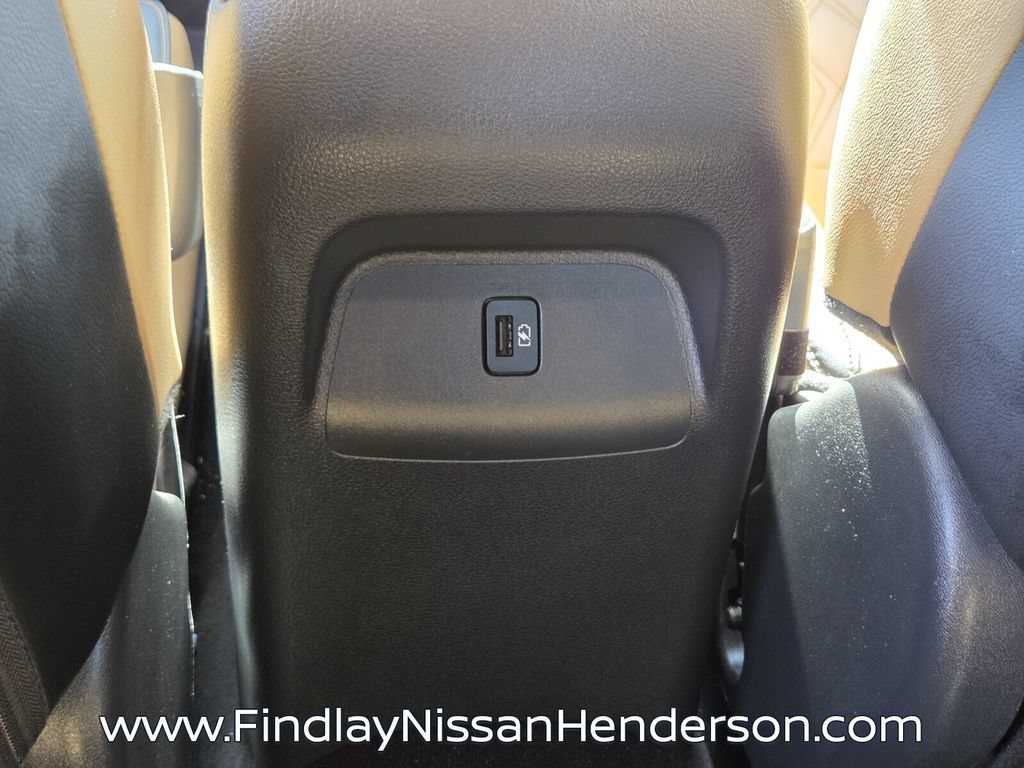 Used 2025 Nissan Sentra SV w/ SV Premium Package FWD image 13