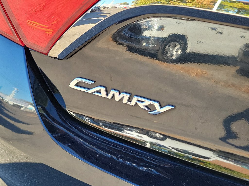 Used 2016 Toyota Camry SE FWD image 10