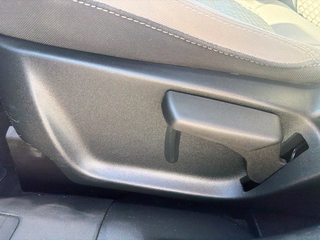 Used 2022 Ford Escape SE w/ Cold Weather Package FWD image 24