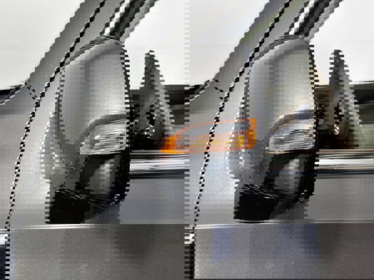 Used 2021 GMC Yukon Denali w/ Denali Premium Package image 21