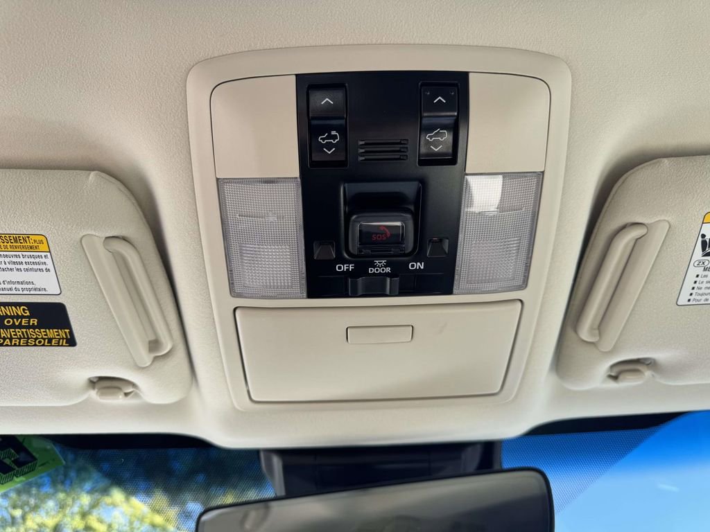Used 2023 Lexus GX 460 Premium w/ Premium Package AWD/4WD image 33
