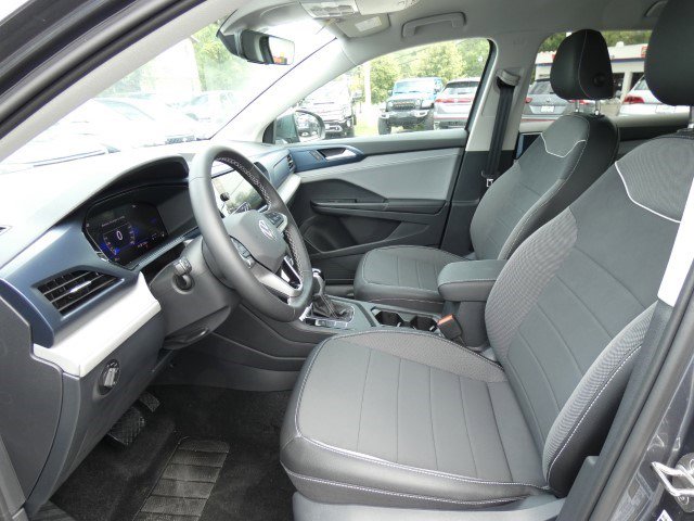 New 2024 Volkswagen Taos SE image 7