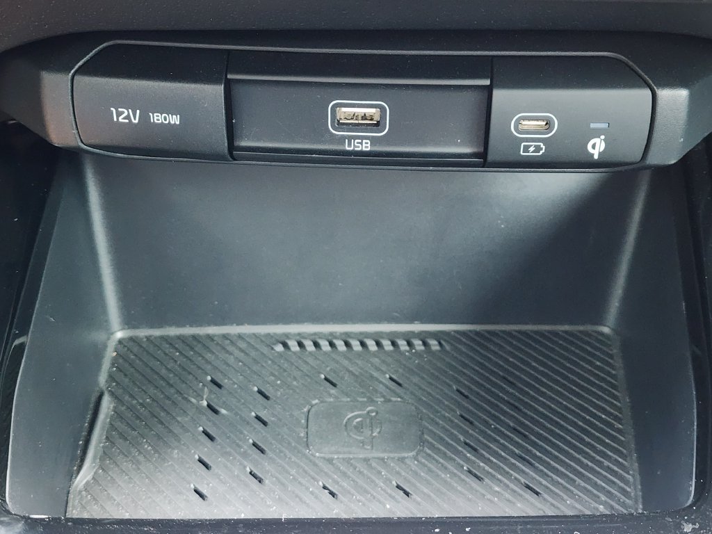 Certified 2023 Kia Niro EX FWD image 23