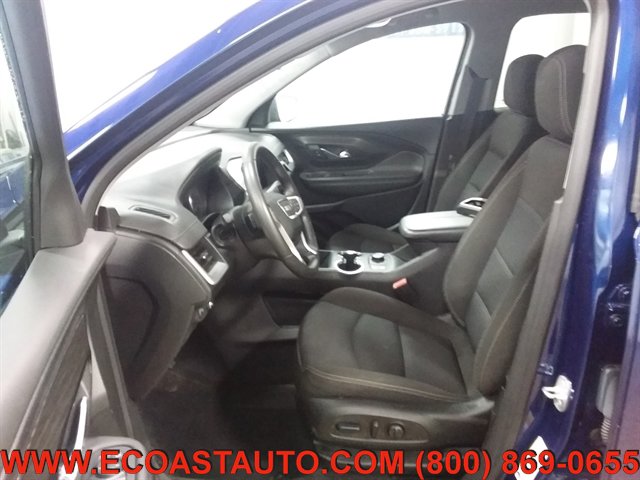Used 2023 GMC Terrain SLE w/ Driver Convenience Package FWD image 8