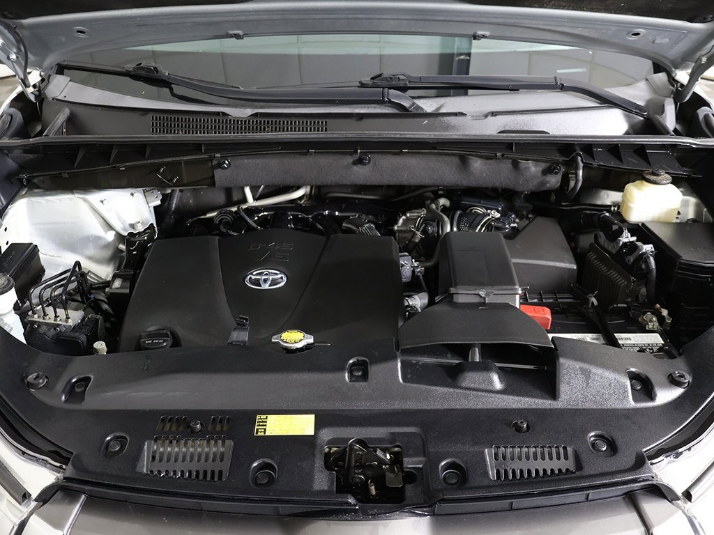 Used 2017 Toyota Highlander XLE image 23