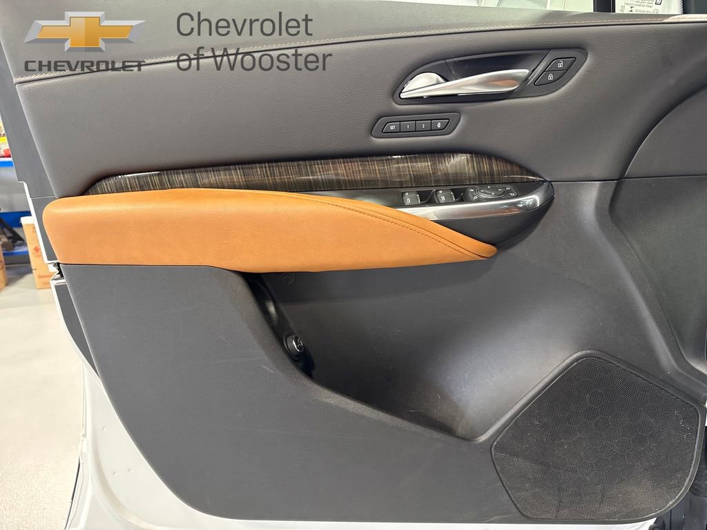 Used 2020 Cadillac XT4 Premium Luxury w/ Enhanced Visibility Package image 22