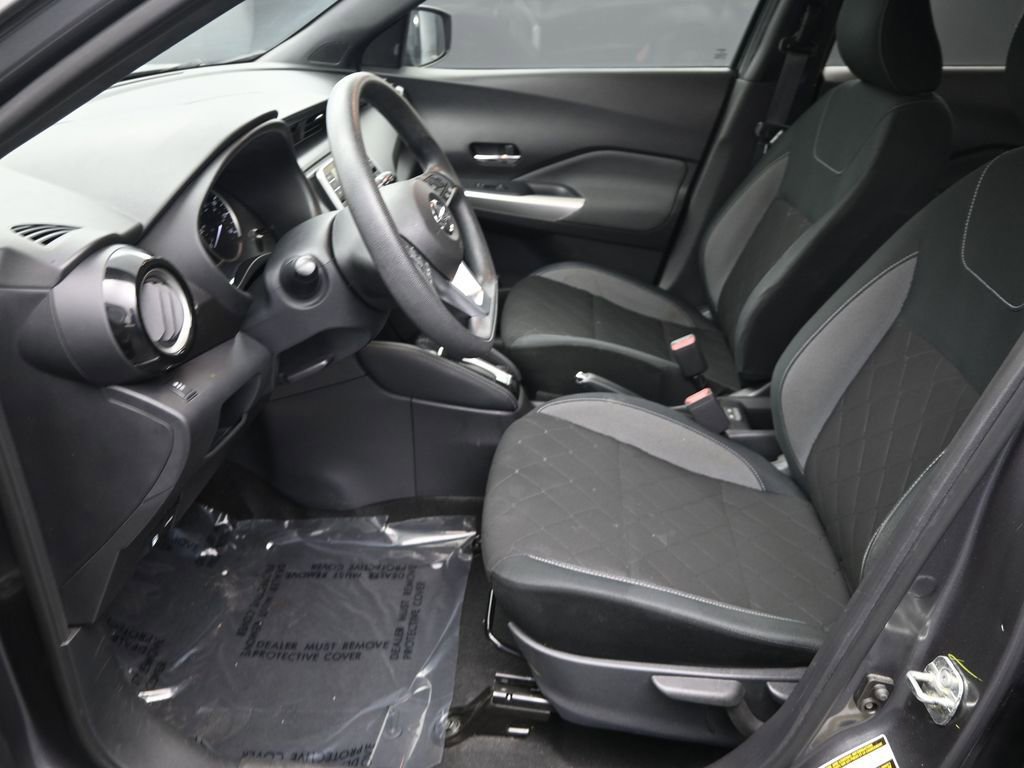 Used 2019 Nissan Kicks SV image 14
