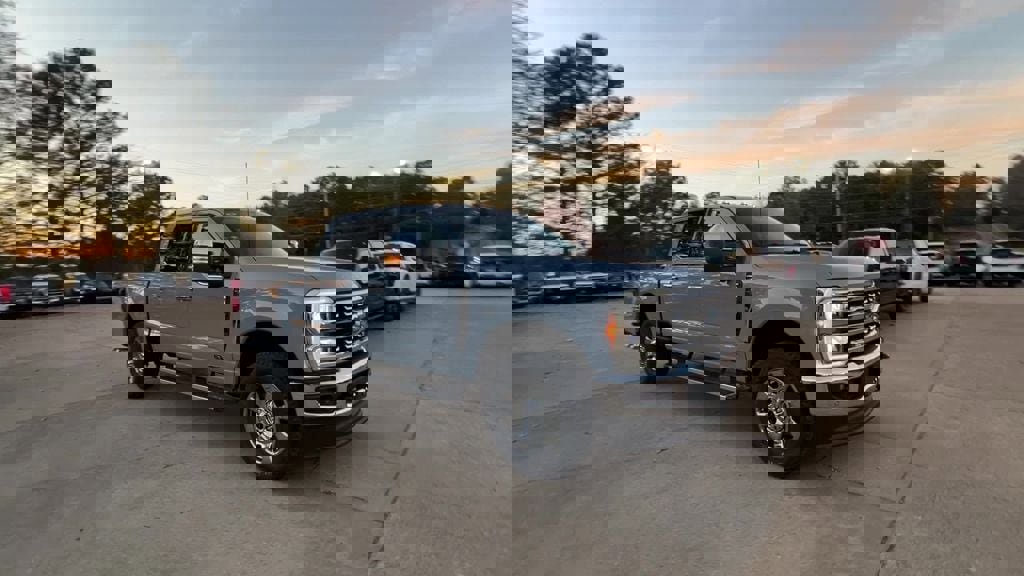 New 2026 Ford F250 Lariat w/ Lariat Premium Package image 8