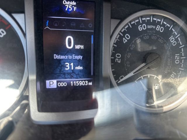 Used 2022 Toyota Tacoma SR5 RWD image 15