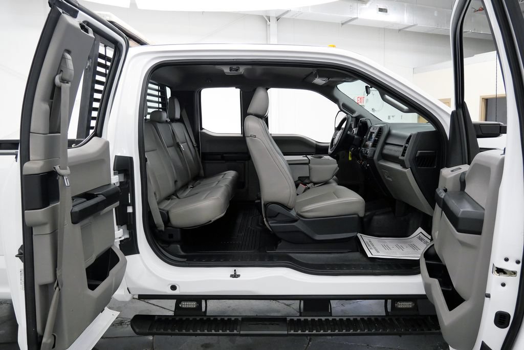 Used 2017 Ford F350 XL w/ Power Equipment Group AWD/4WD image 19