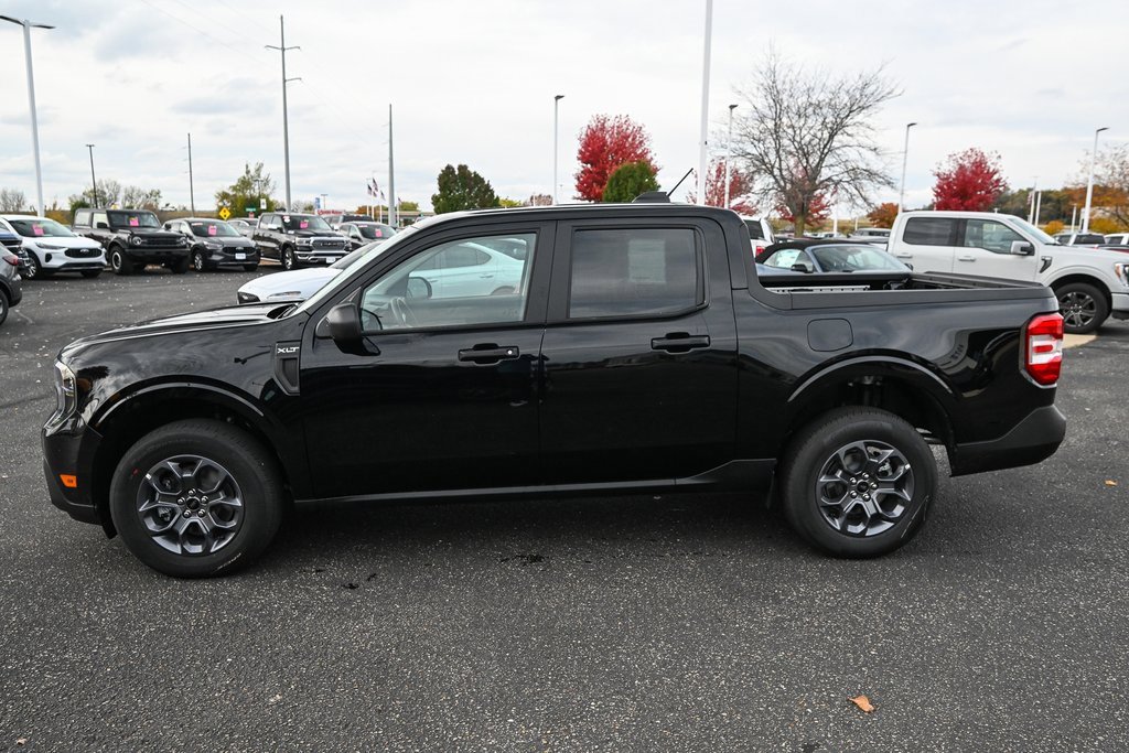 New 2025 Ford Maverick XLT image 8