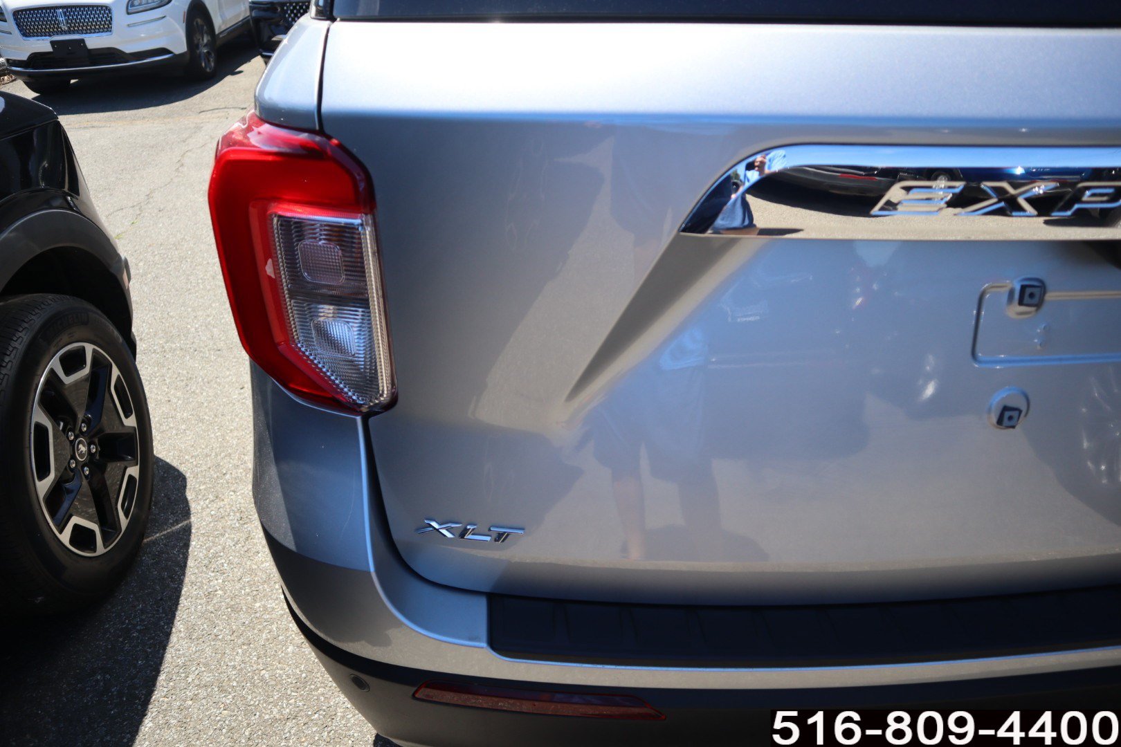 Used 2023 Ford Explorer XLT AWD/4WD image 22
