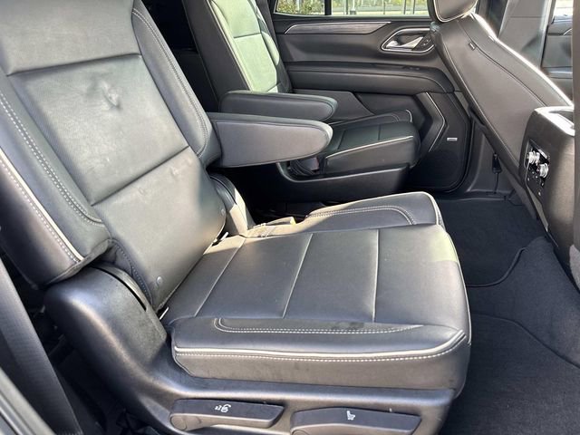 Used 2022 GMC Yukon SLT w/ SLT Premium Package image 12