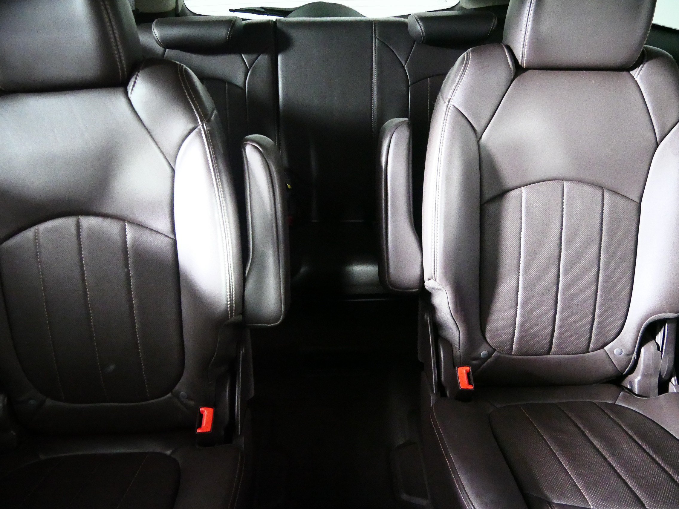 Used 2013 Buick Enclave Leather w/ Trailering Provision Package AWD/4WD image 13