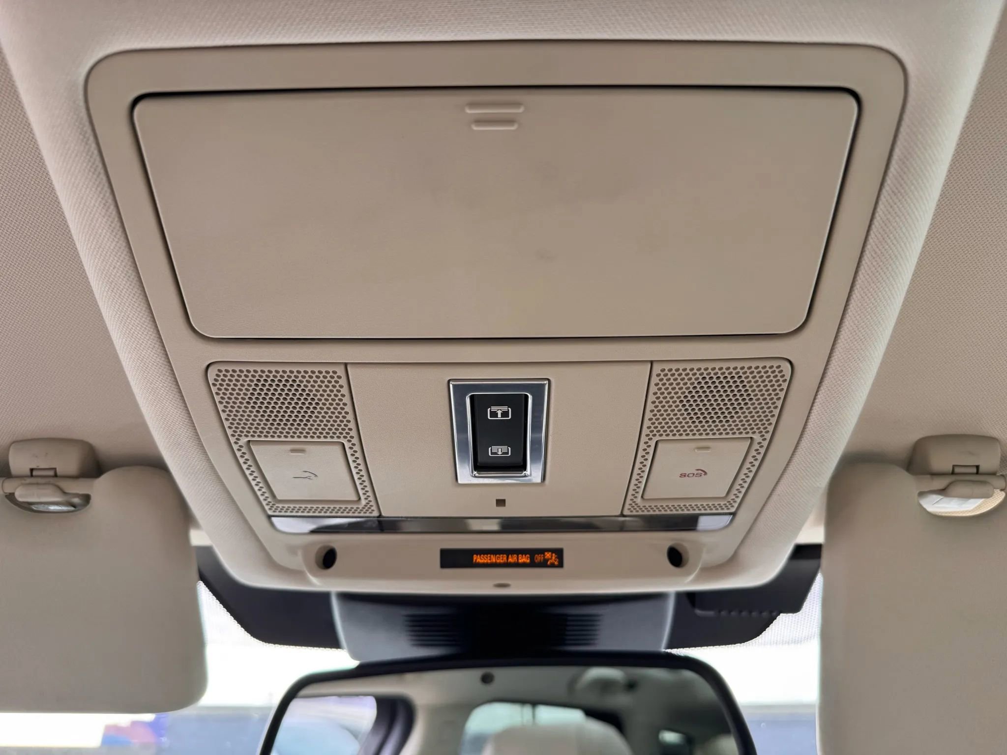 Used 2019 Land Rover Discovery Sport HSE image 30