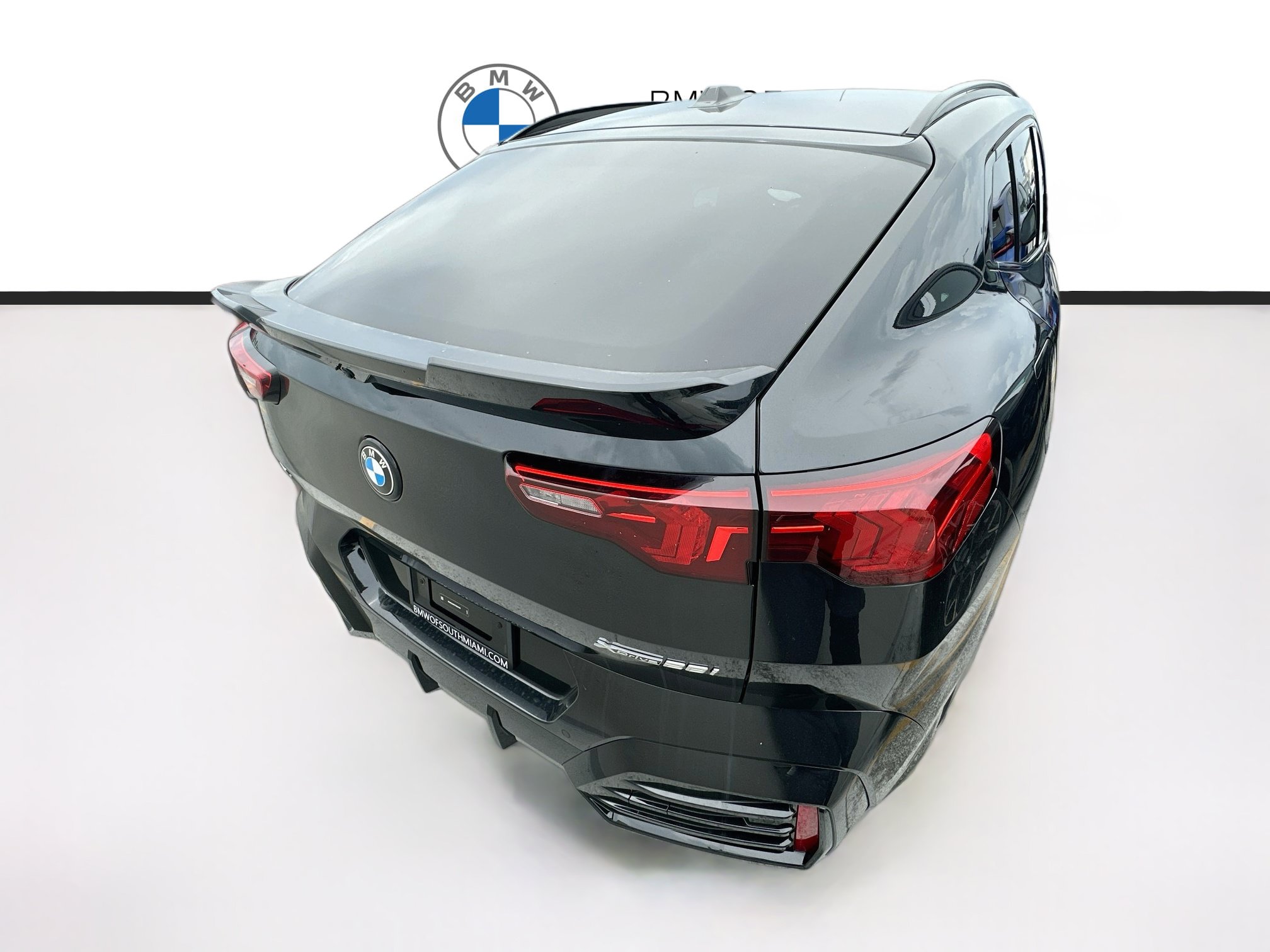 New 2026 BMW X2 xDrive28i w/ Technology Package AWD/4WD image 5