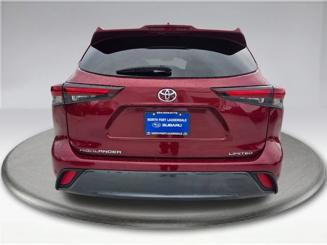 Used 2025 Toyota Highlander Limited FWD image 13