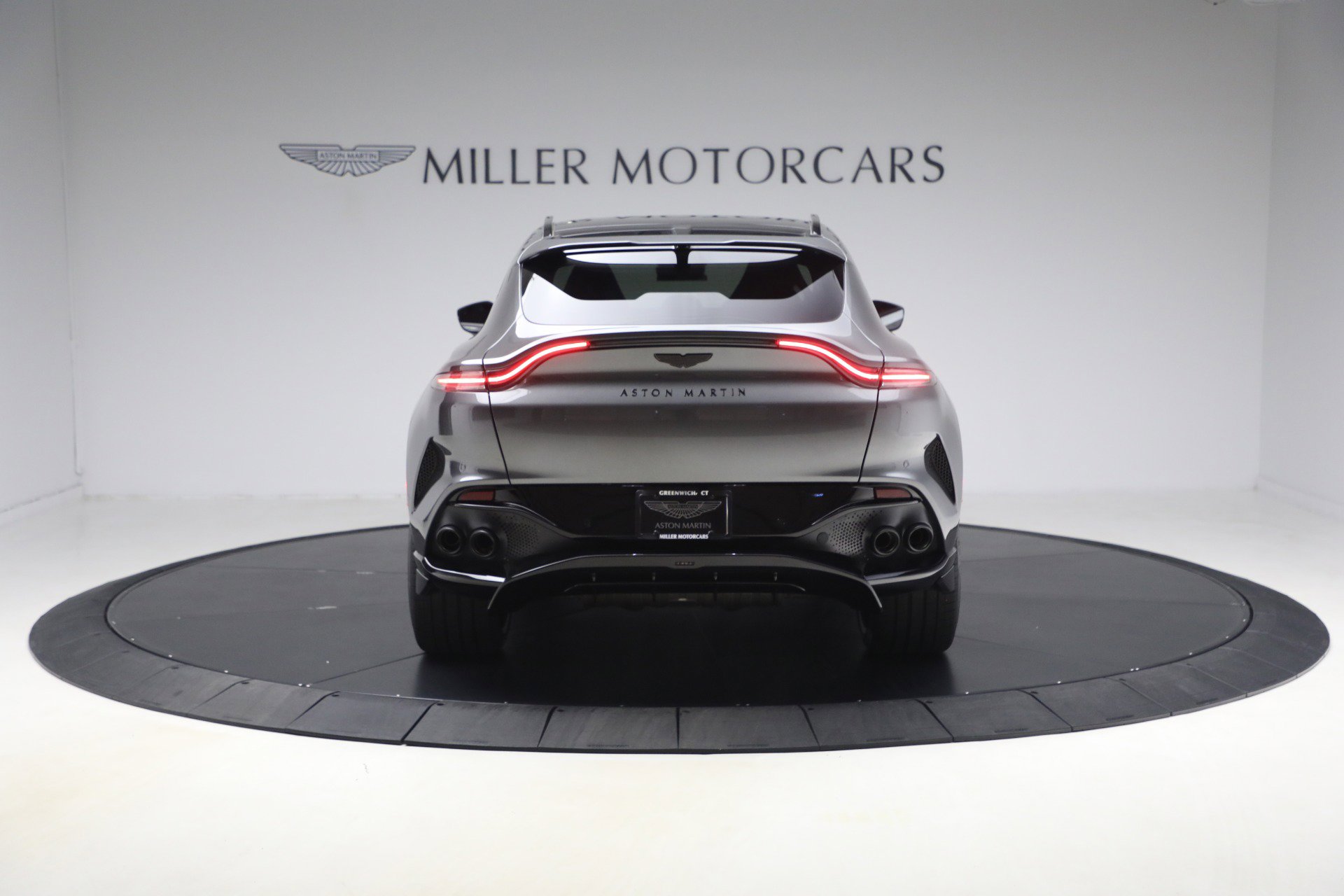 New 2026 Aston Martin DBX 707 image 6