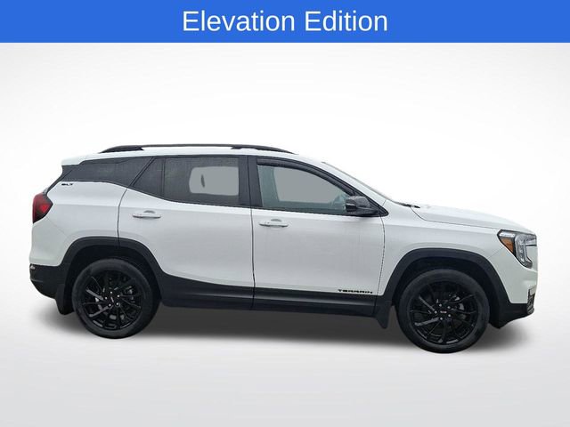 Used 2023 GMC Terrain SLT w/ Elevation Edition image 8