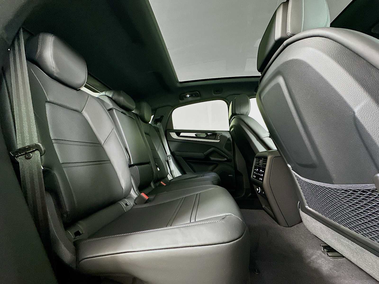 New 2026 Porsche Cayenne Coupe image 28