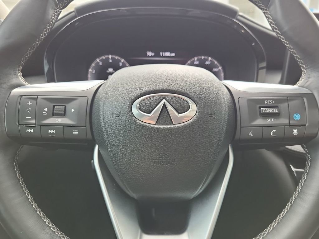 Used 2023 INFINITI QX60 Sensory w/ Vision Package image 14
