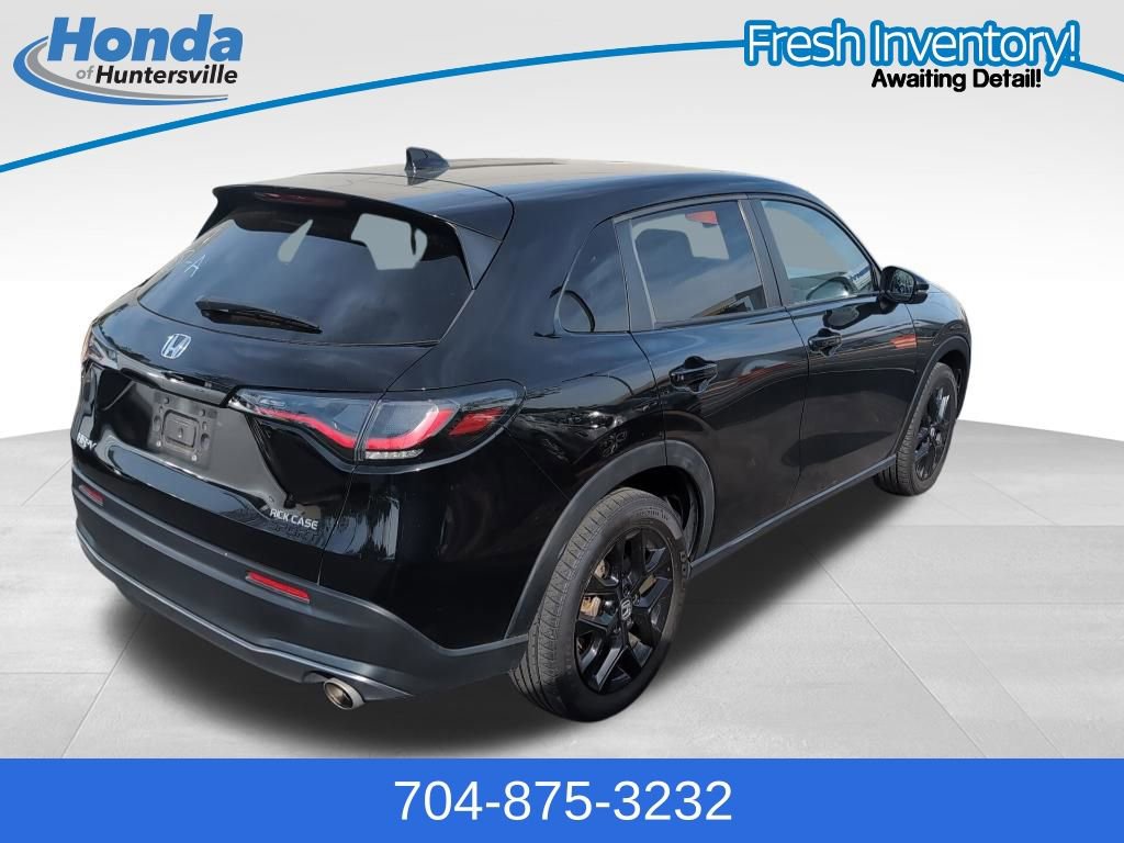 Used 2023 Honda HR-V Sport image 8