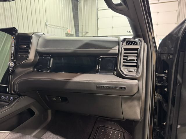 Used 2025 RAM 2500 Limited AWD/4WD image 25