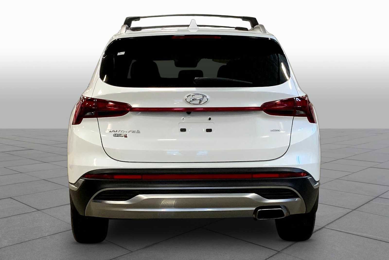 Used 2022 Hyundai Santa Fe SEL w/ Convenience Package image 5