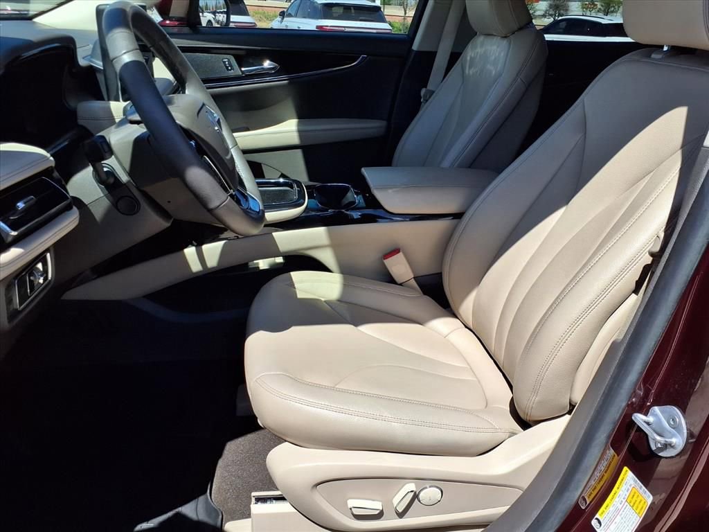 Used 2023 Lincoln Nautilus Standard w/ Premium Package image 23