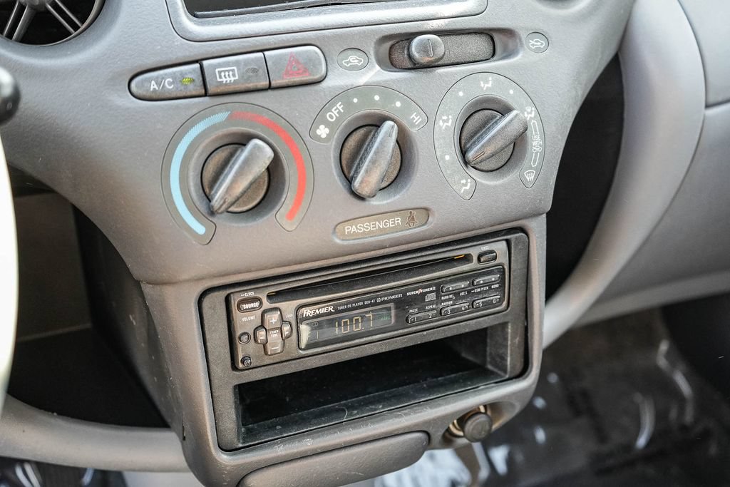 Used 2000 Toyota Echo Coupe FWD image 19